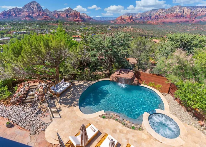 New - Tuscan Red Rock Overlook - Spectacular Views 2 Pools Waterfalls Fire Features Sauna Massage Chairs & Salt Vakantiehuis *