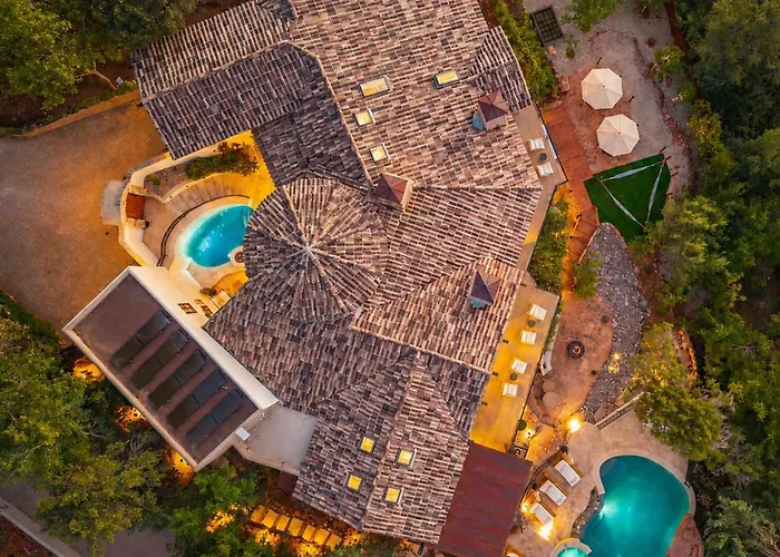 New - Tuscan Red Rock Overlook - Spectacular Views 2 Pools Waterfalls Fire Features Sauna Massage Chairs & Salt * Sedona