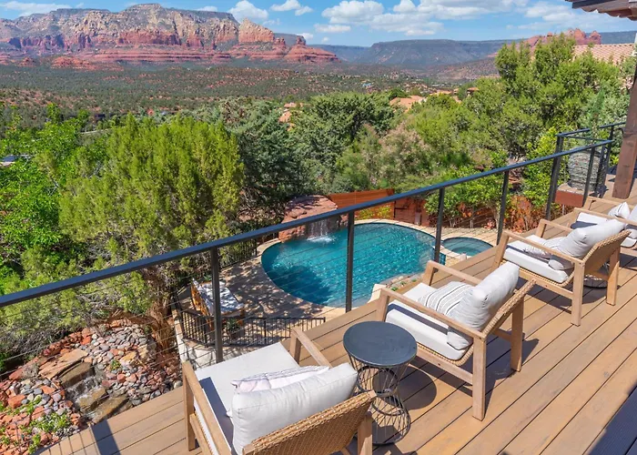 New - Tuscan Red Rock Overlook - Spectacular Views 2 Pools Waterfalls Fire Features Sauna Massage Chairs & Salt Vakantiehuis