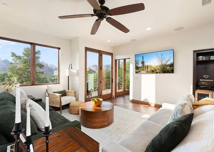 New - Tuscan Red Rock Overlook - Spectacular Views 2 Pools Waterfalls Fire Features Sauna Massage Chairs & Salt Sedona