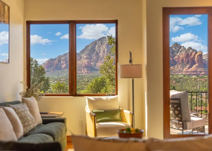Vakantiehuis New - Tuscan Red Rock Overlook - Spectacular Views 2 Pools Waterfalls Fire Features Sauna Massage Chairs & Salt
